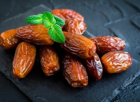 قیمت خرید خرما زاهدی پیارم + فروش ویژه